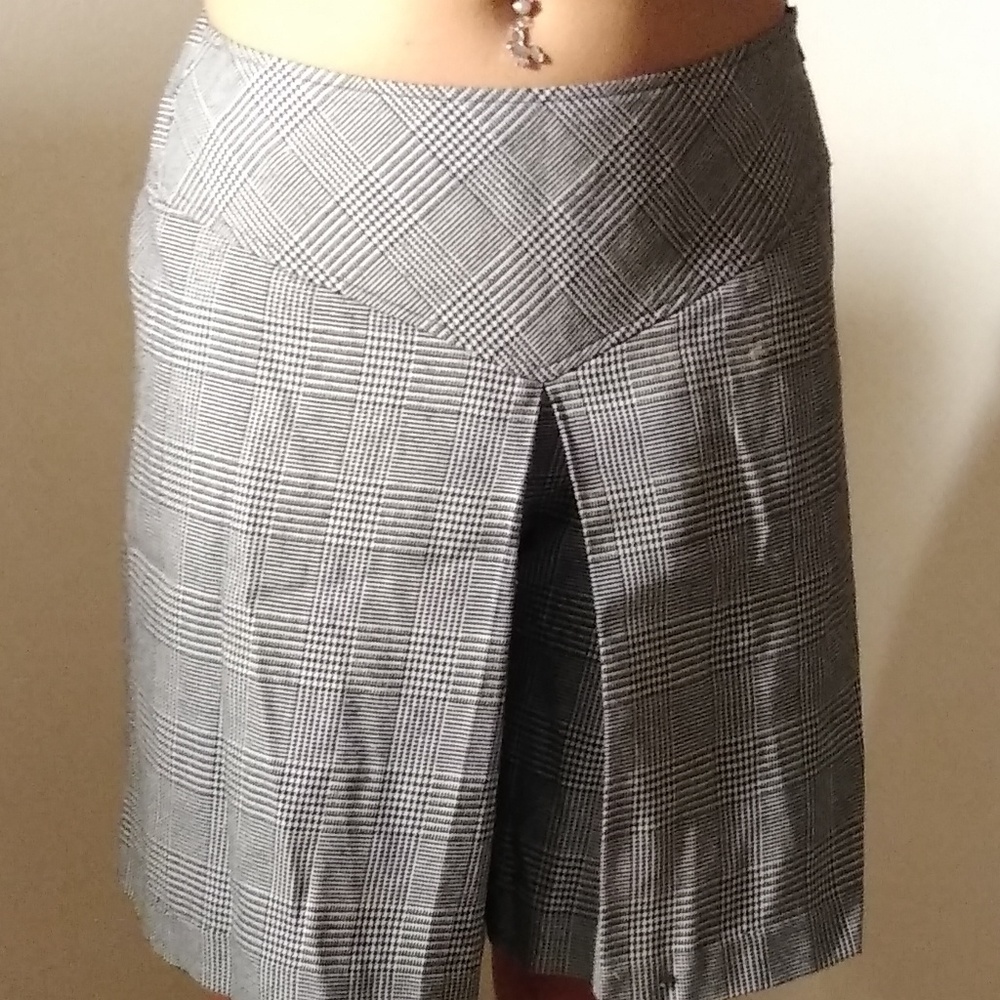Gray skort